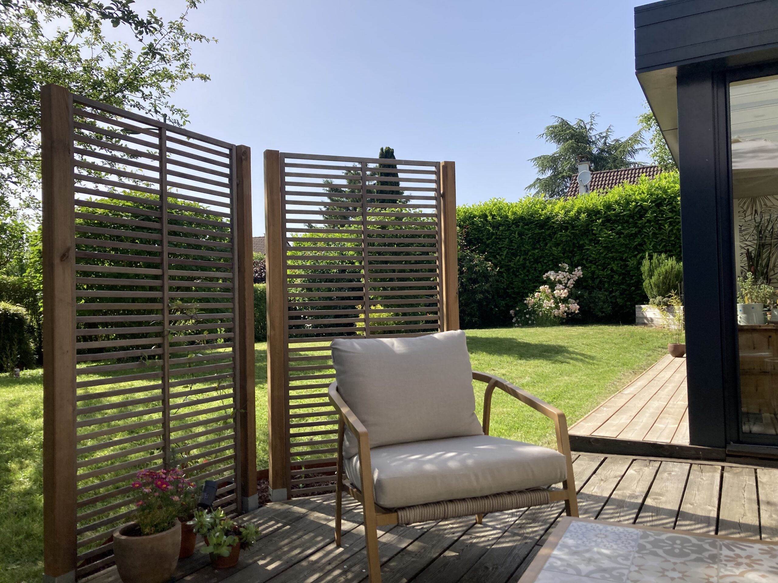 Claustra bois occultation terrasse vue 2